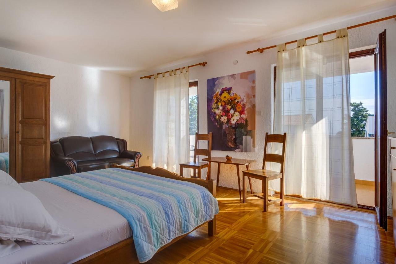 Apartmani Maris Mali Lošinj Εξωτερικό φωτογραφία